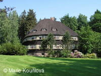 Trasa pro vozíčkáře a různá poutní zastavení