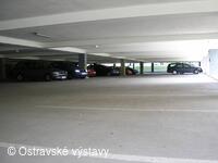 Parkoviště pod pavilonem A