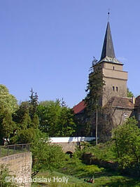 Tovačov, Zámek - gotická brána