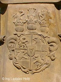 Tovačov, Zámek - zámecký park - socha sv. Jana Nepomuckého