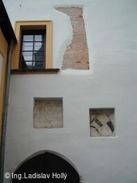 Tovačov, Zámek - vnitřní nádvoří